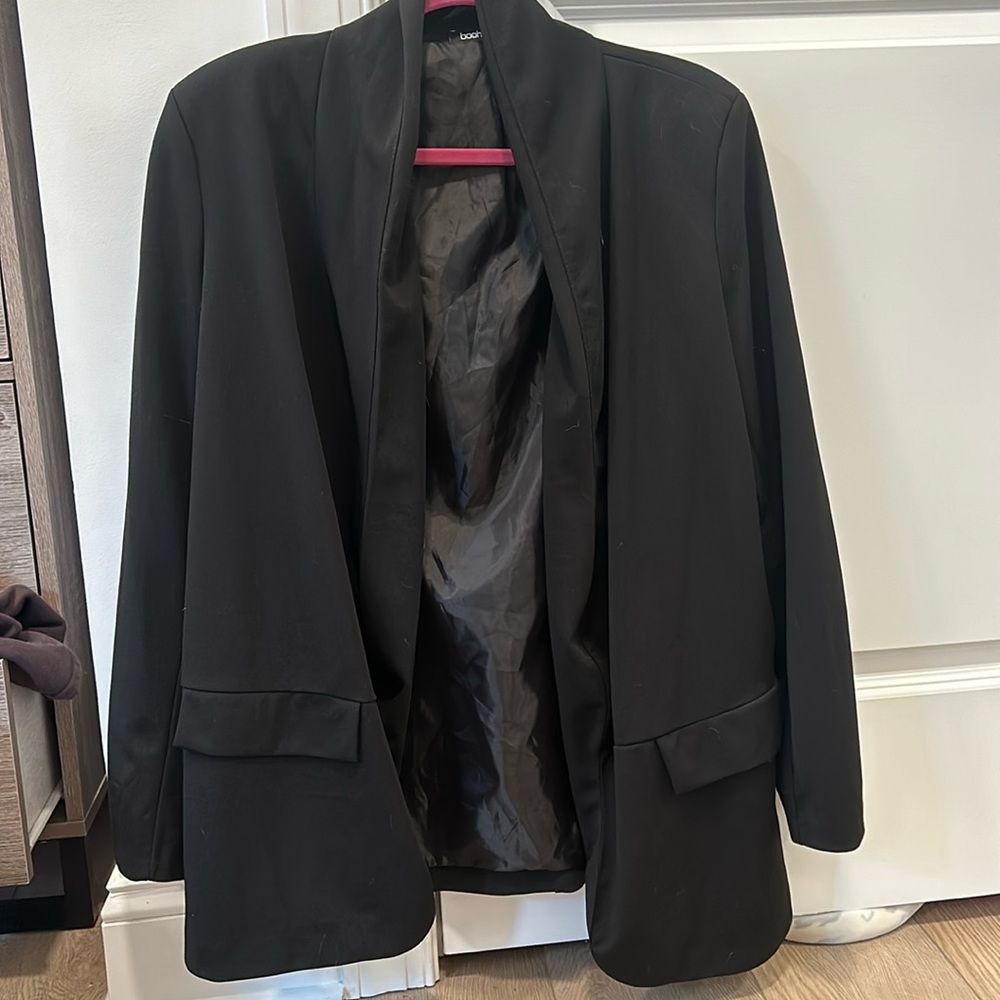 Oversized black blazer